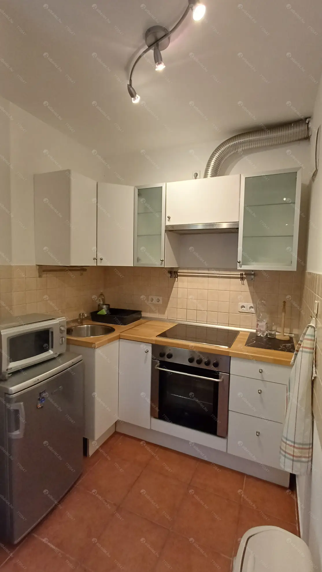 Kiadó albérlet 170000 Ft/hó áron: ,   . Mérete: 40 nm, 1 szobás | Alberlet.hu - 6574298