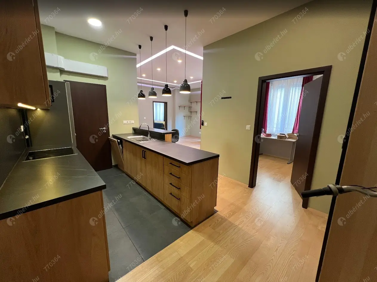 Kiadó albérlet 650000 Ft/hó áron: ,   . Mérete: 90 nm, 3 szobás | Alberlet.hu - 6571585