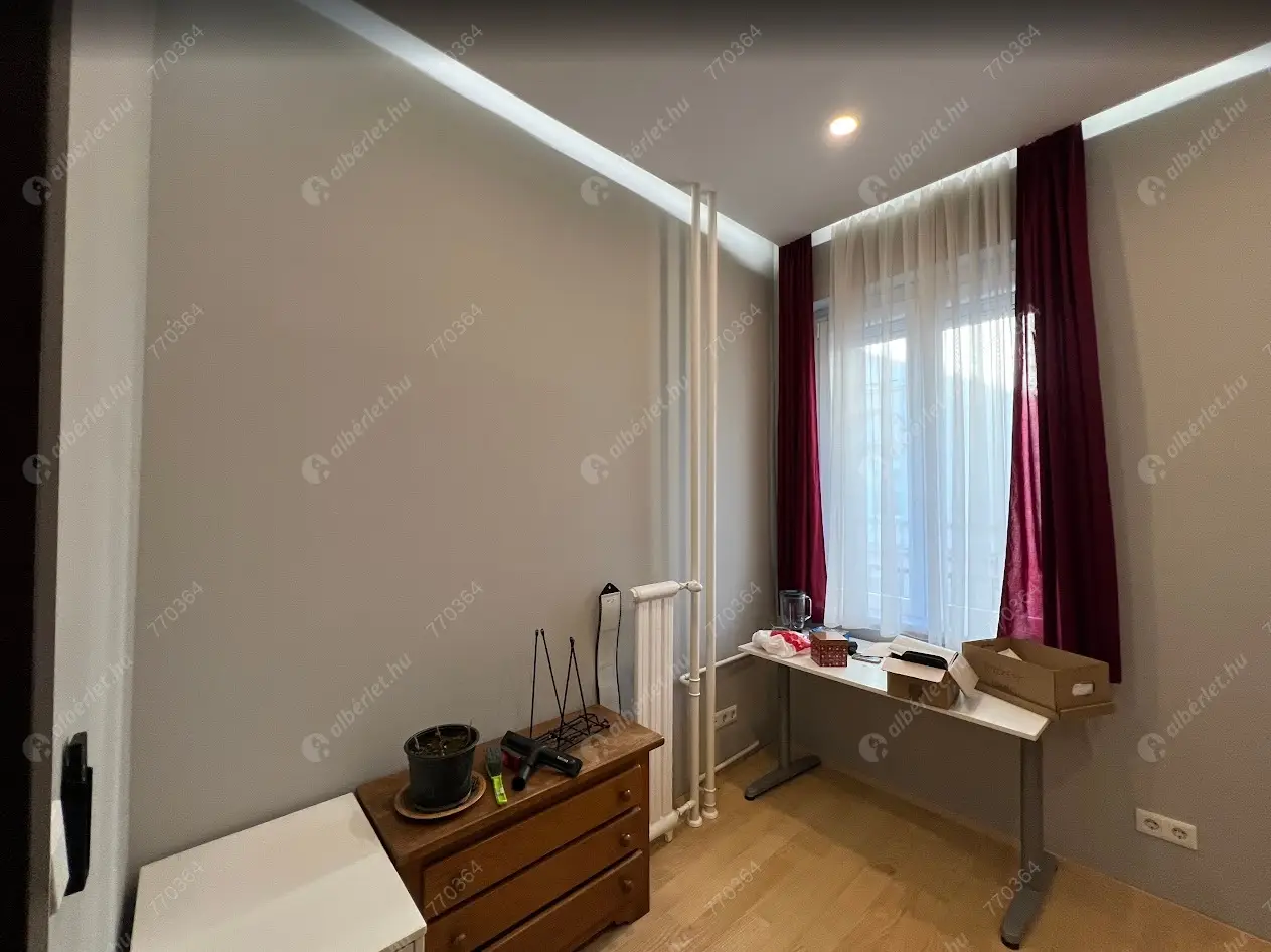 Kiadó albérlet 650000 Ft/hó áron: ,   . Mérete: 90 nm, 3 szobás | Alberlet.hu - 6571594