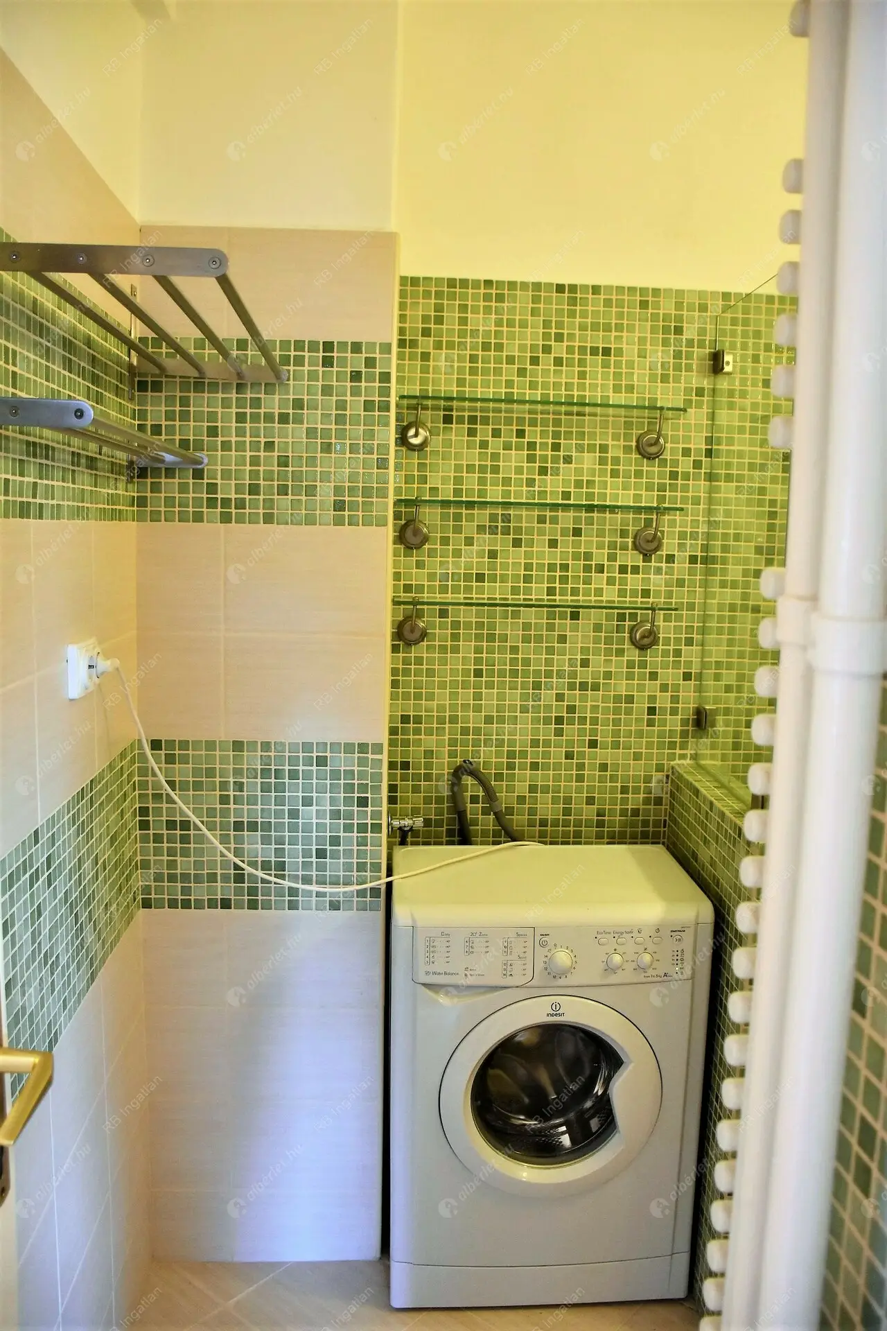 Kiadó albérlet 0 Ft/hó áron: ,   . Mérete:  nm, 1 szobás | Alberlet.hu - 5659334