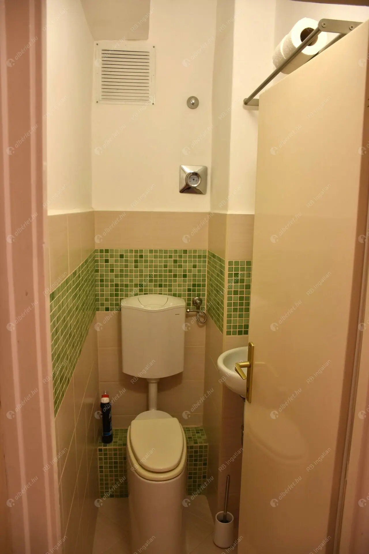 Kiadó albérlet 0 Ft/hó áron: ,   . Mérete:  nm, 1 szobás | Alberlet.hu - 5659341