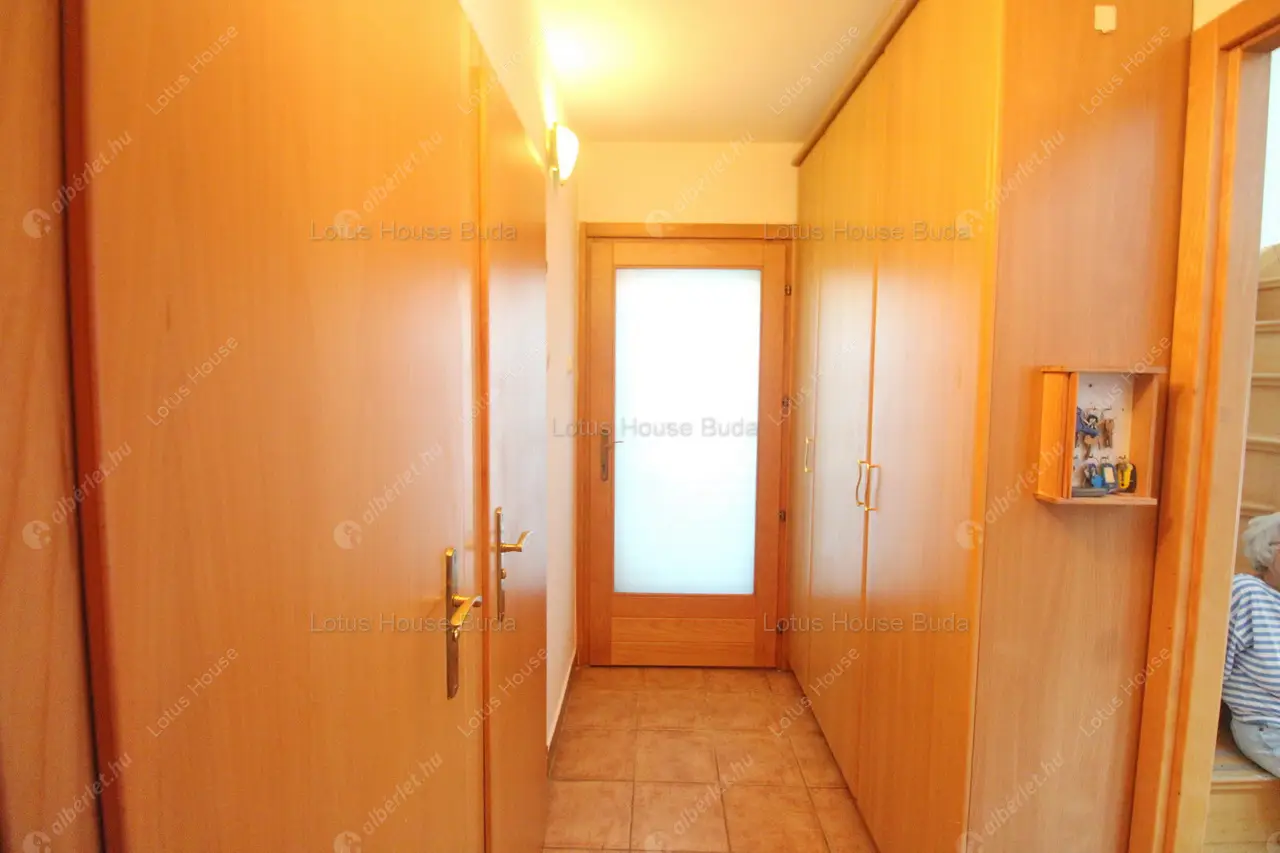 Kiadó albérlet 0 Ft/hó áron: ,   . Mérete:  nm, 1 szobás | Alberlet.hu - 6067706
