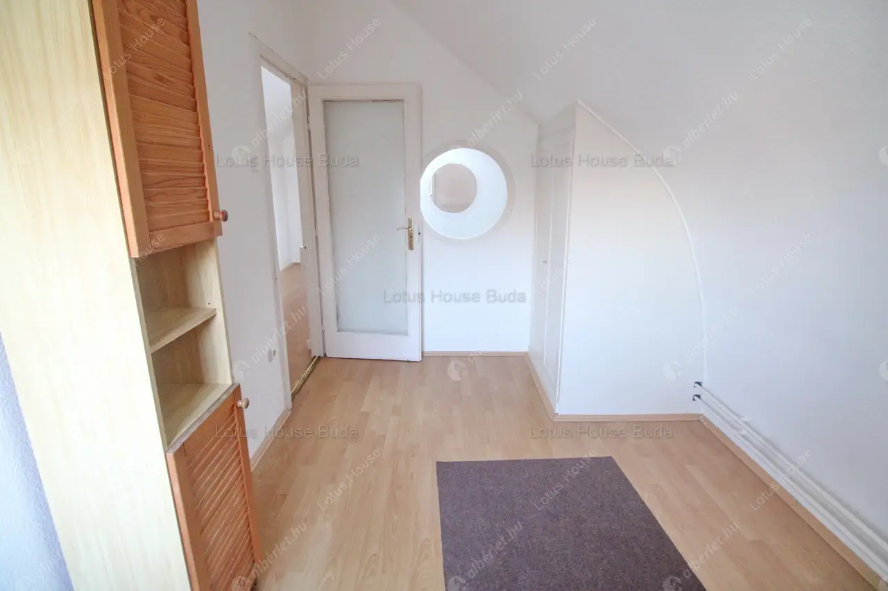 Kiadó albérlet 0 Ft/hó áron: ,   . Mérete:  nm, 1 szobás | Alberlet.hu - 6067717