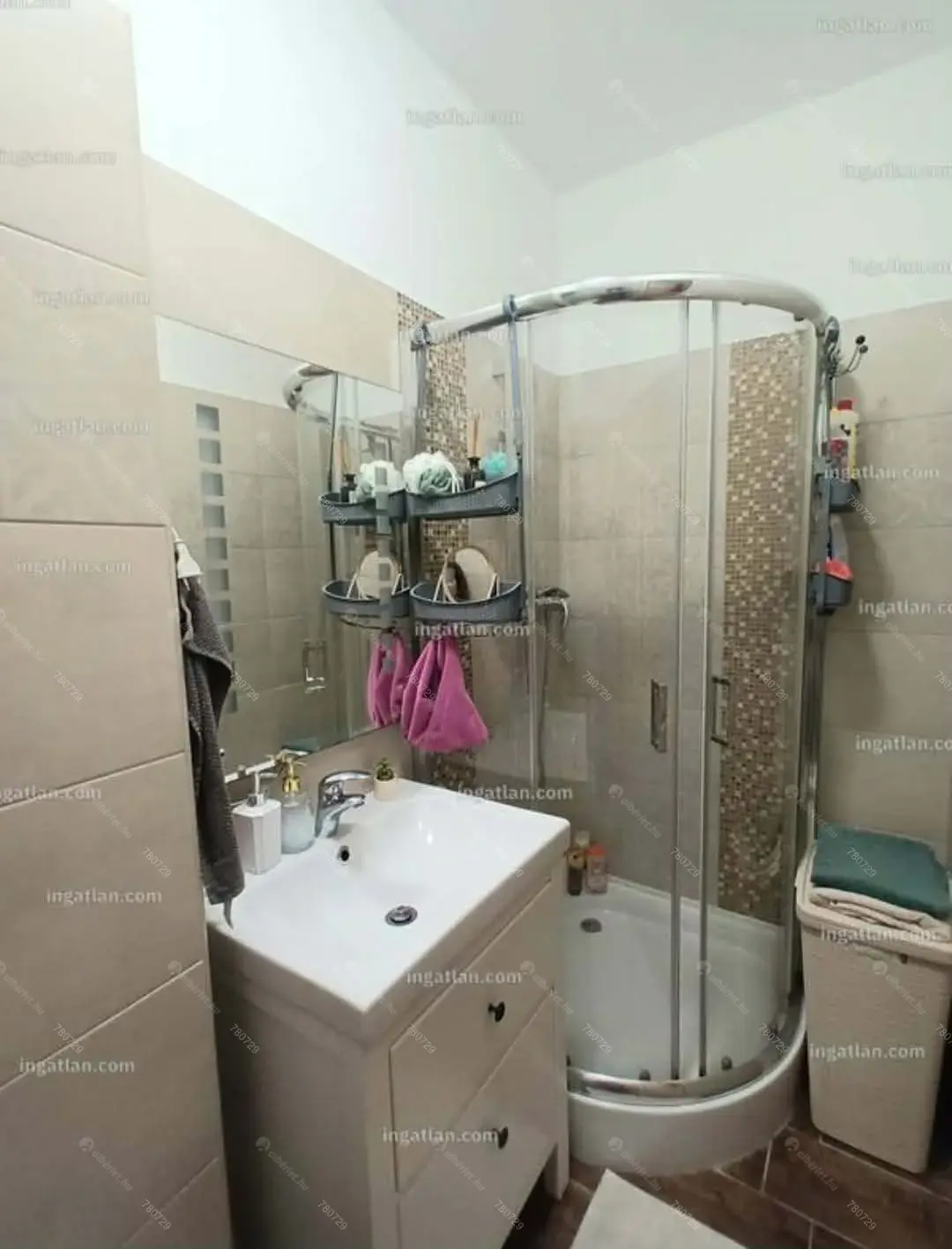 Kiadó albérlet 0 Ft/hó áron: ,   . Mérete:  nm, 1 szobás | Alberlet.hu - 6771457