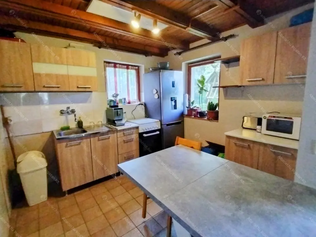 Kiadó albérlet 250000 Ft/hó áron: Aba,  Rozmaring utca. Mérete: 55 nm, 2 szobás | Alberlet.hu - 6691570