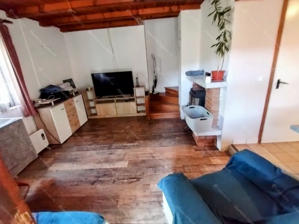 Kiadó albérlet 250000 Ft/hó áron: Aba,  Rozmaring utca. Mérete: 55 nm, 2 szobás | Alberlet.hu - 6691572