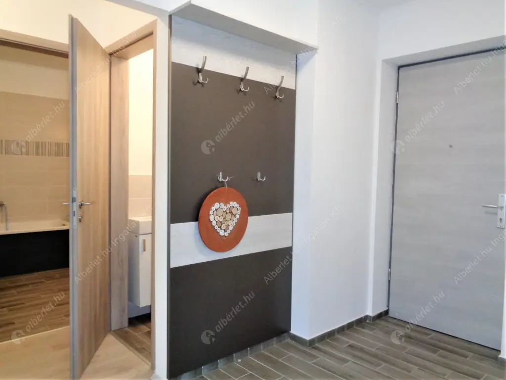 Kiadó albérlet 320000 Ft/hó áron: Biatorbágy,  Kőris utca. Mérete: 72 nm, 2 szobás | Alberlet.hu - 6629160