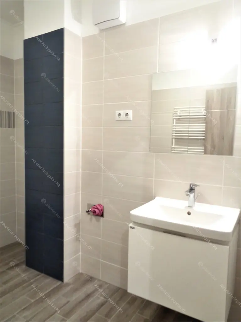 Kiadó albérlet 320000 Ft/hó áron: Biatorbágy,  Kőris utca. Mérete: 72 nm, 2 szobás | Alberlet.hu - 6652800