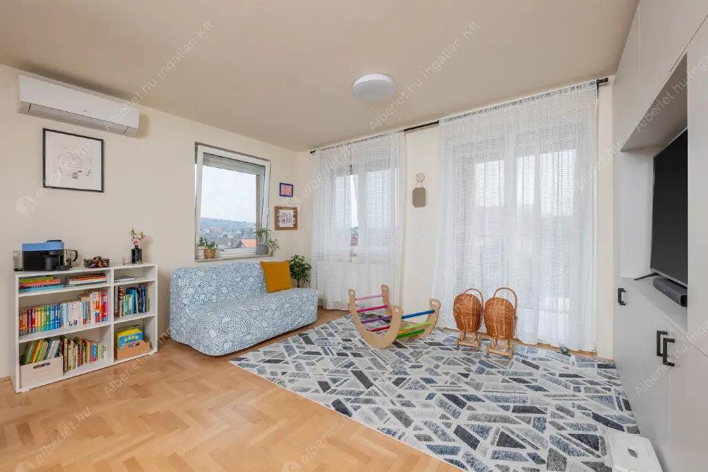 Kiadó albérlet 400000 Ft/hó áron: Biatorbágy,  Rosenbach János utca. Mérete: 86 nm, 4 szobás | Alberlet.hu - 6581154