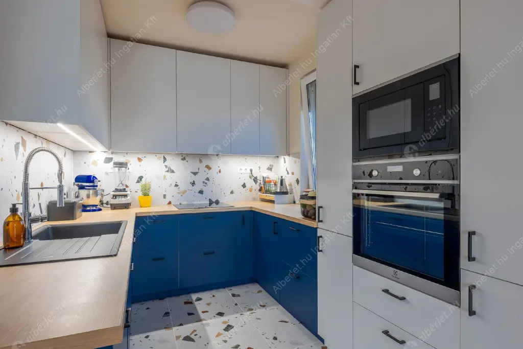 Kiadó albérlet 400000 Ft/hó áron: Biatorbágy,  Rosenbach János utca. Mérete: 86 nm, 4 szobás | Alberlet.hu - 6581156