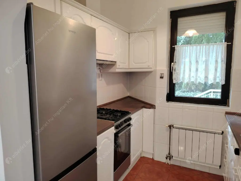 Kiadó albérlet 480000 Ft/hó áron: Budakeszi,  Mandula utca. Mérete: 150 nm, 5 szobás | Alberlet.hu - 6560742