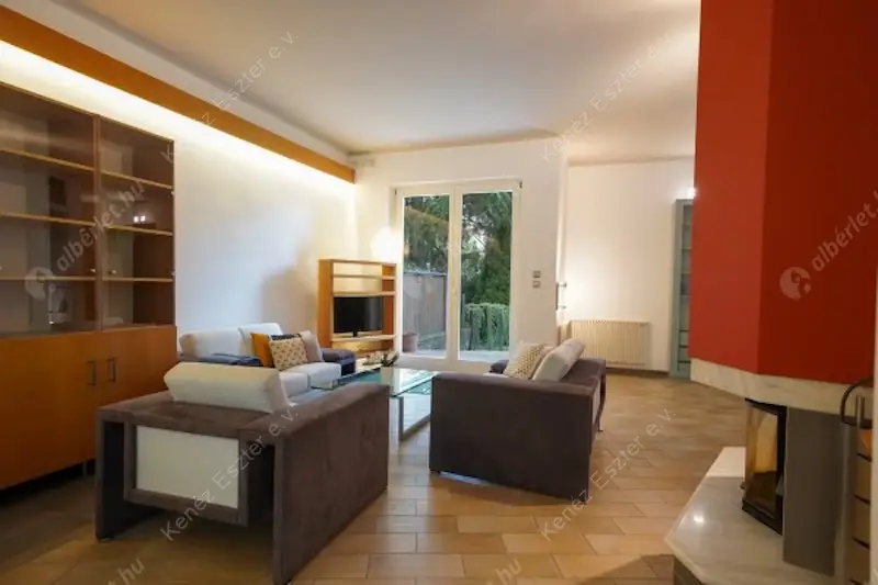 Kiadó albérlet 850000 Ft/hó áron: Budakeszi,  Virágvölgy utca. Mérete: 280 nm, 4 szobás | Alberlet.hu - 6245533