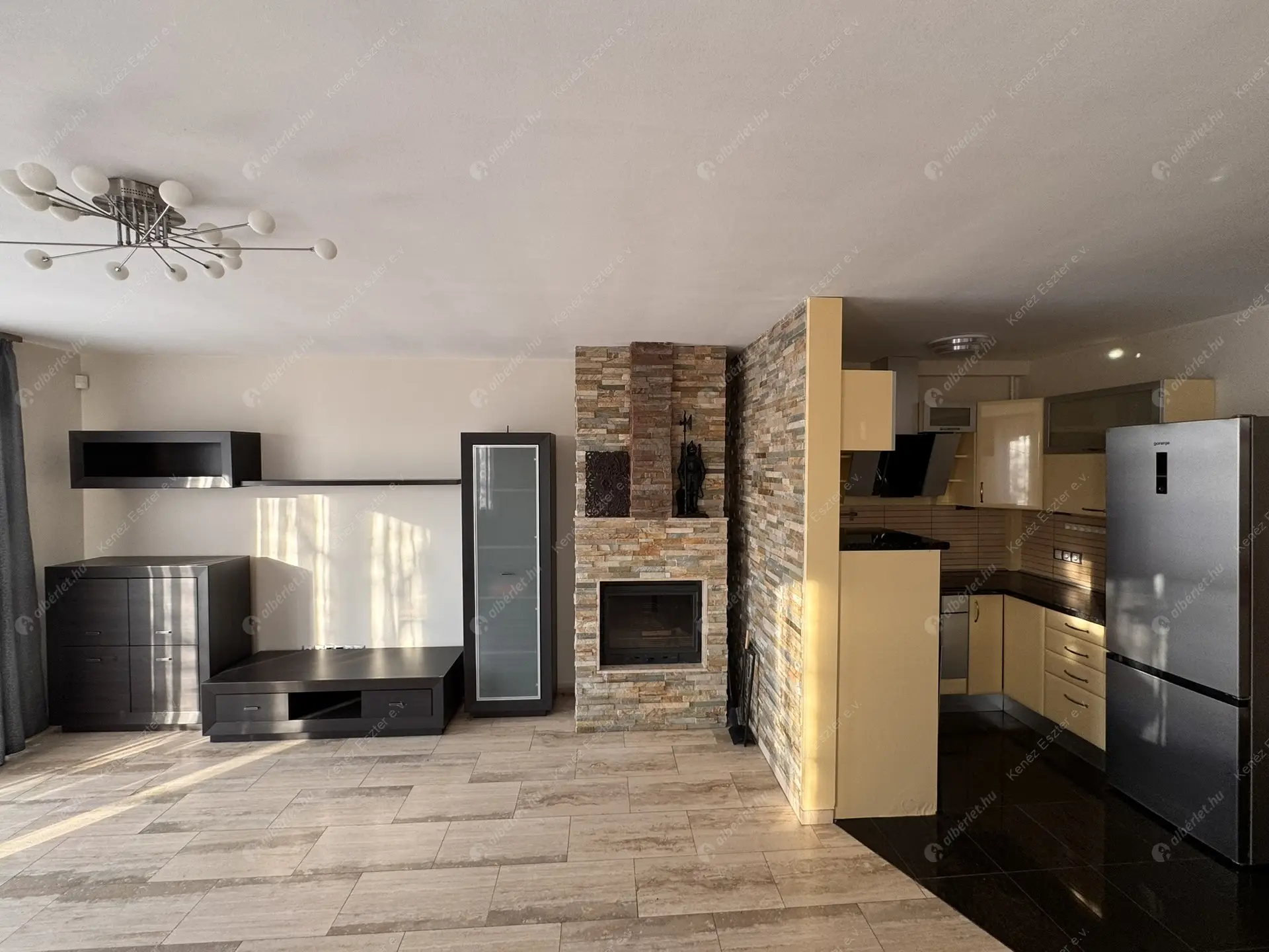 Kiadó albérlet 650000 Ft/hó áron: Budaörs,  Hóvirág utca. Mérete: 130 nm, 4 szobás | Alberlet.hu - 6382099