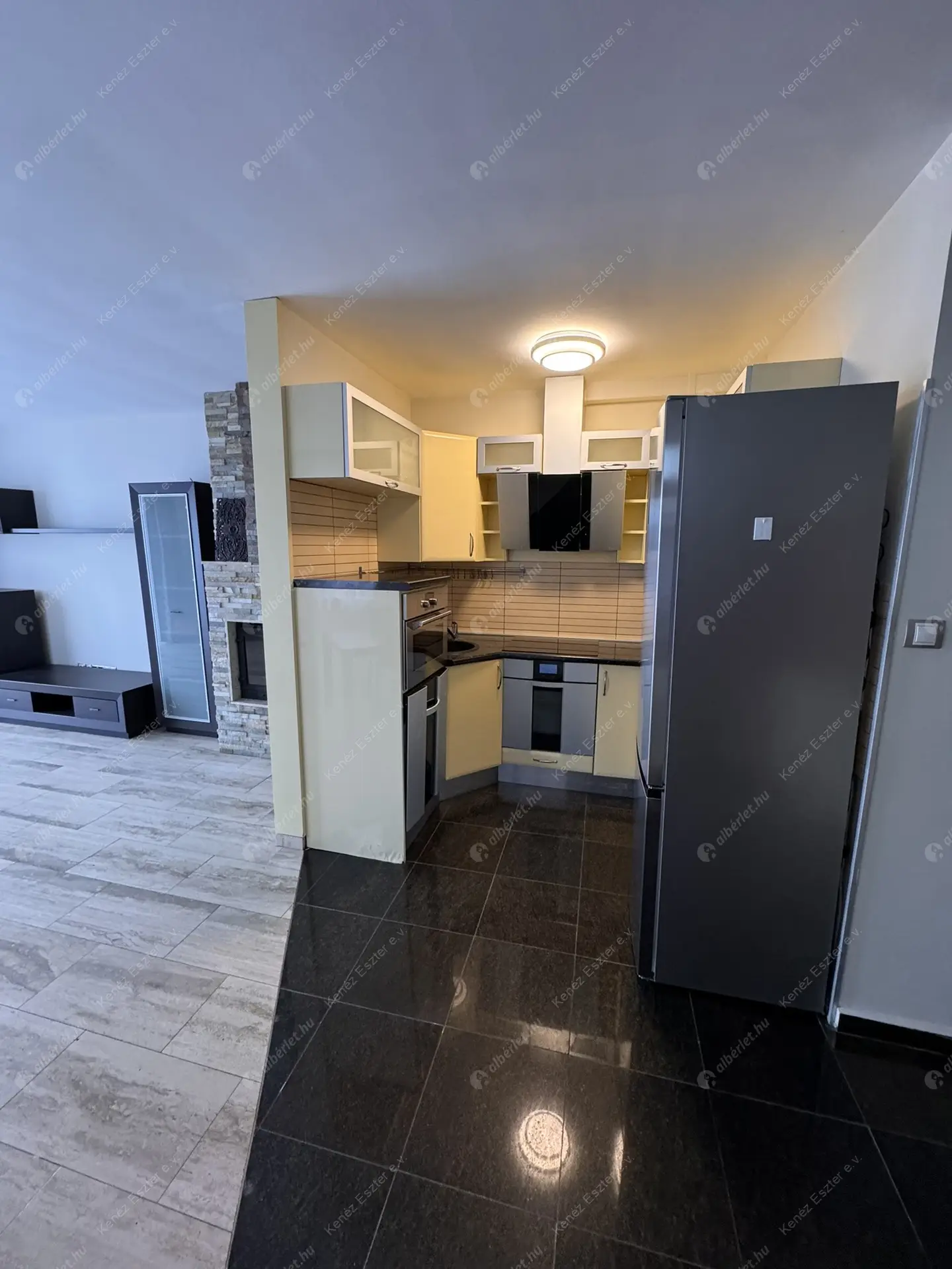 Kiadó albérlet 650000 Ft/hó áron: Budaörs,  Hóvirág utca. Mérete: 130 nm, 4 szobás | Alberlet.hu - 6382114