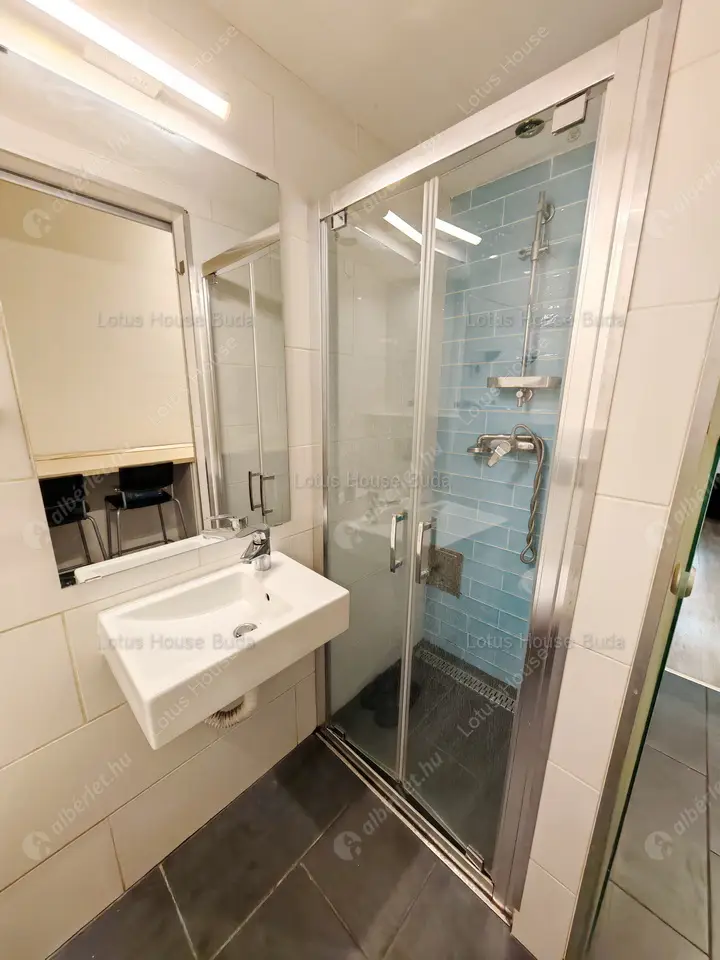 Kiadó albérlet 190000 Ft/hó áron: Budapest, I. kerület  Aladár utca. Mérete: 27 nm, 1 szobás | Alberlet.hu - 6557842