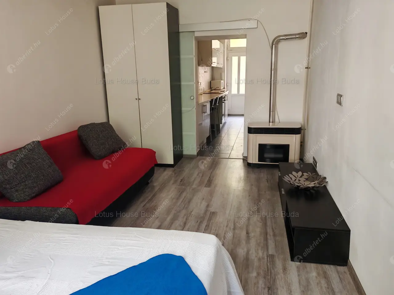 Kiadó albérlet 190000 Ft/hó áron: Budapest, I. kerület  Aladár utca. Mérete: 27 nm, 1 szobás | Alberlet.hu - 6557845
