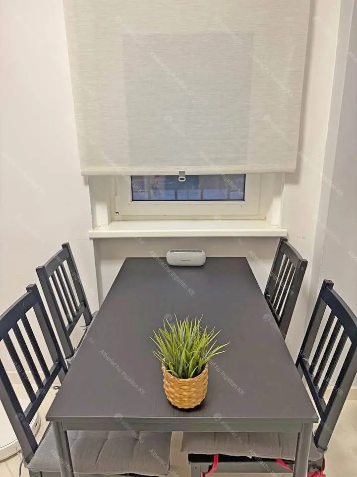 Kiadó albérlet 270000 Ft/hó áron: Budapest, I. kerület  Alsóhegy utca. Mérete: 43 nm, 2 szobás | Alberlet.hu - 6653486