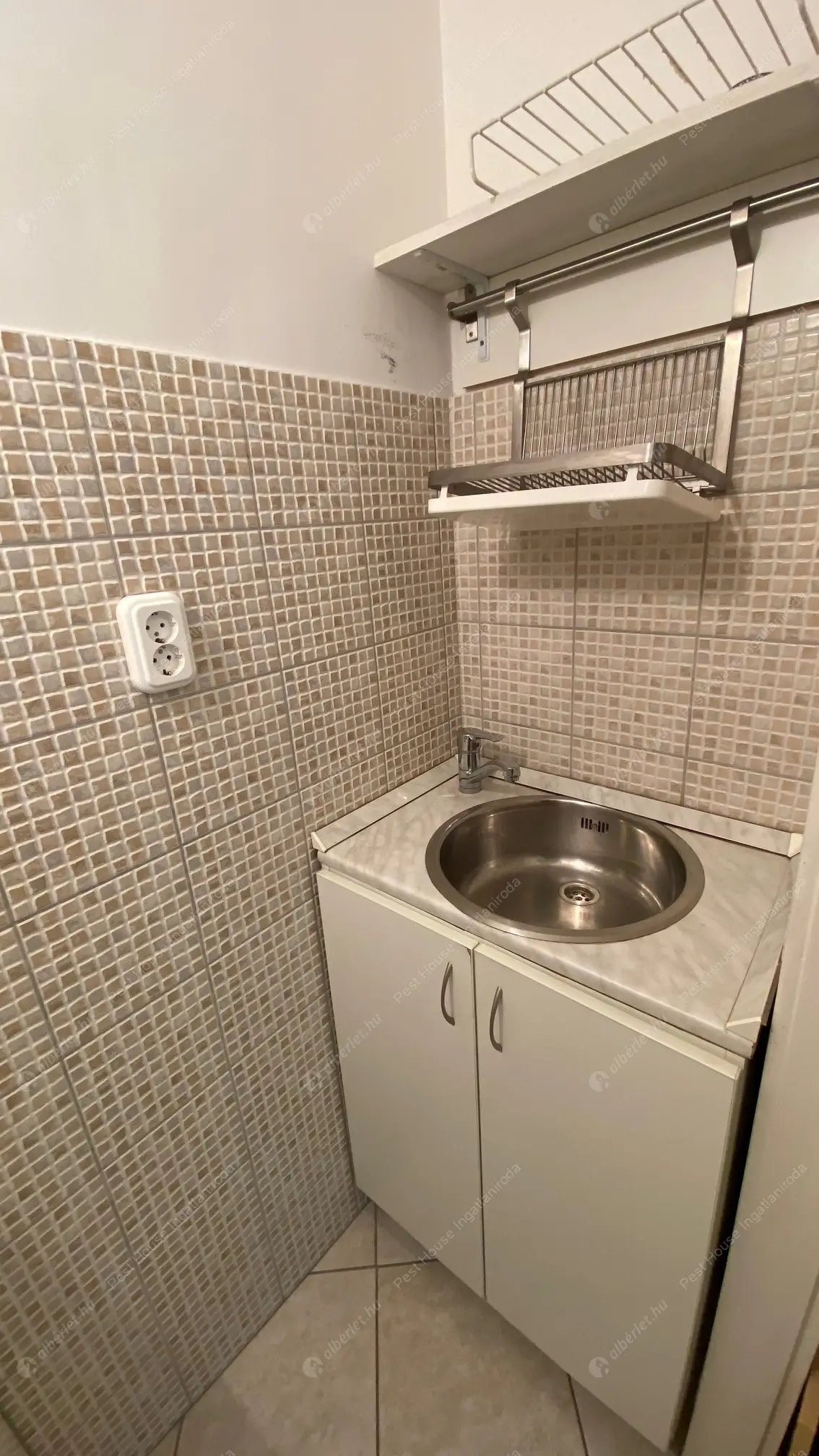 Kiadó albérlet 170000 Ft/hó áron: Budapest, I. kerület  Attila út. Mérete: 27 nm, 1 szobás | Alberlet.hu - 6580418