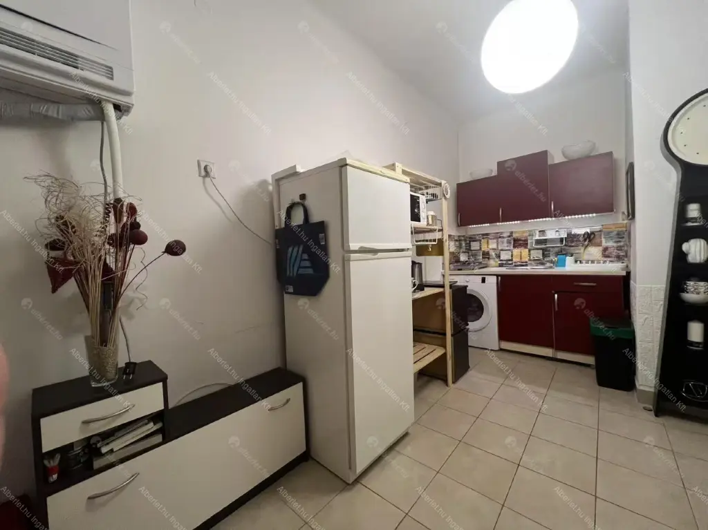 Kiadó albérlet 169000 Ft/hó áron: Budapest, I. kerület  Attila út. Mérete: 28 nm, 1 szobás | Alberlet.hu - 6664469