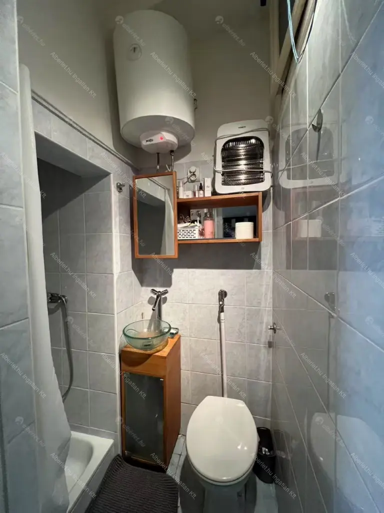 Kiadó albérlet 169000 Ft/hó áron: Budapest, I. kerület  Attila út. Mérete: 28 nm, 1 szobás | Alberlet.hu - 6664472