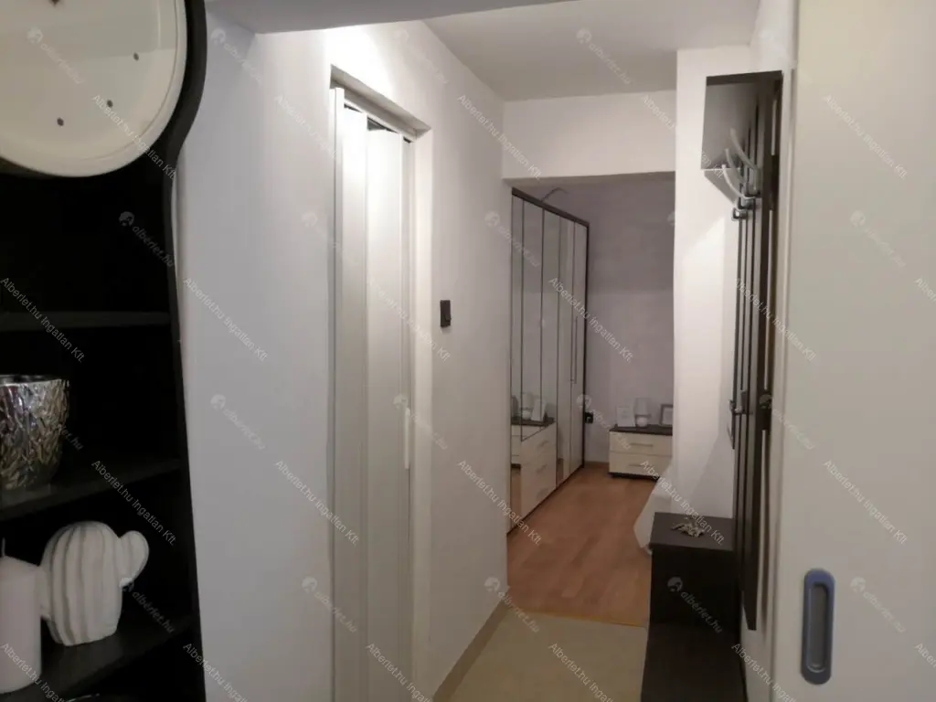 Kiadó albérlet 169000 Ft/hó áron: Budapest, I. kerület  Attila út. Mérete: 28 nm, 1 szobás | Alberlet.hu - 6664480