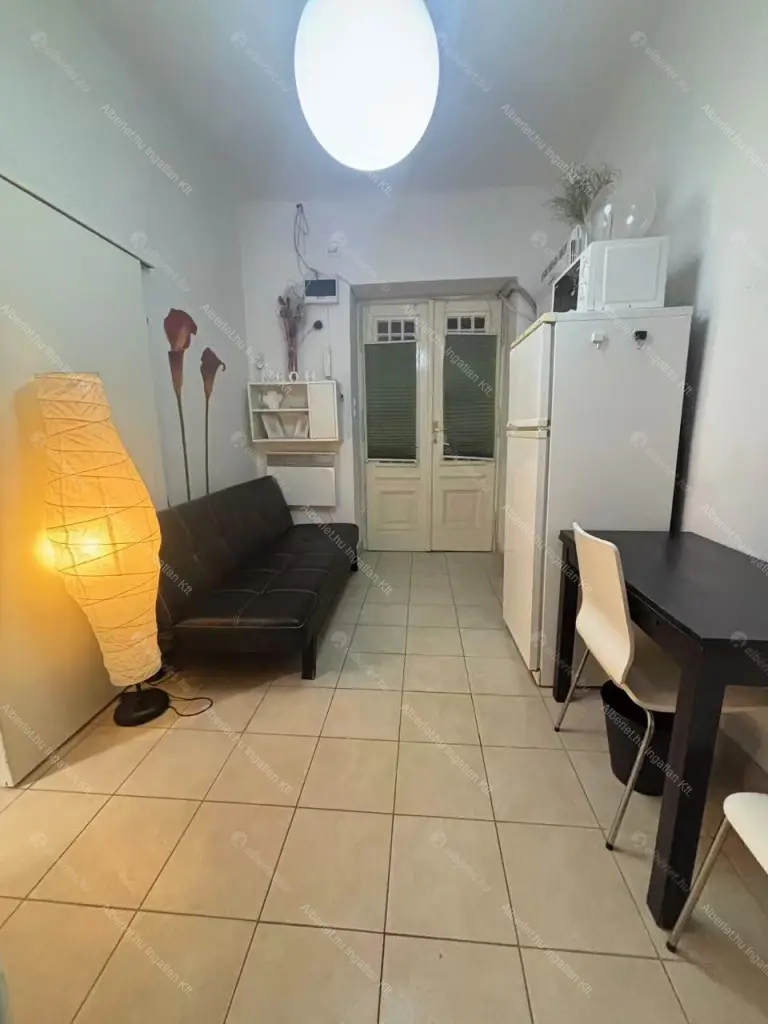 Kiadó albérlet 164000 Ft/hó áron: Budapest, I. kerület  Attila út. Mérete: 28 nm, 1 szobás | Alberlet.hu - 6709690