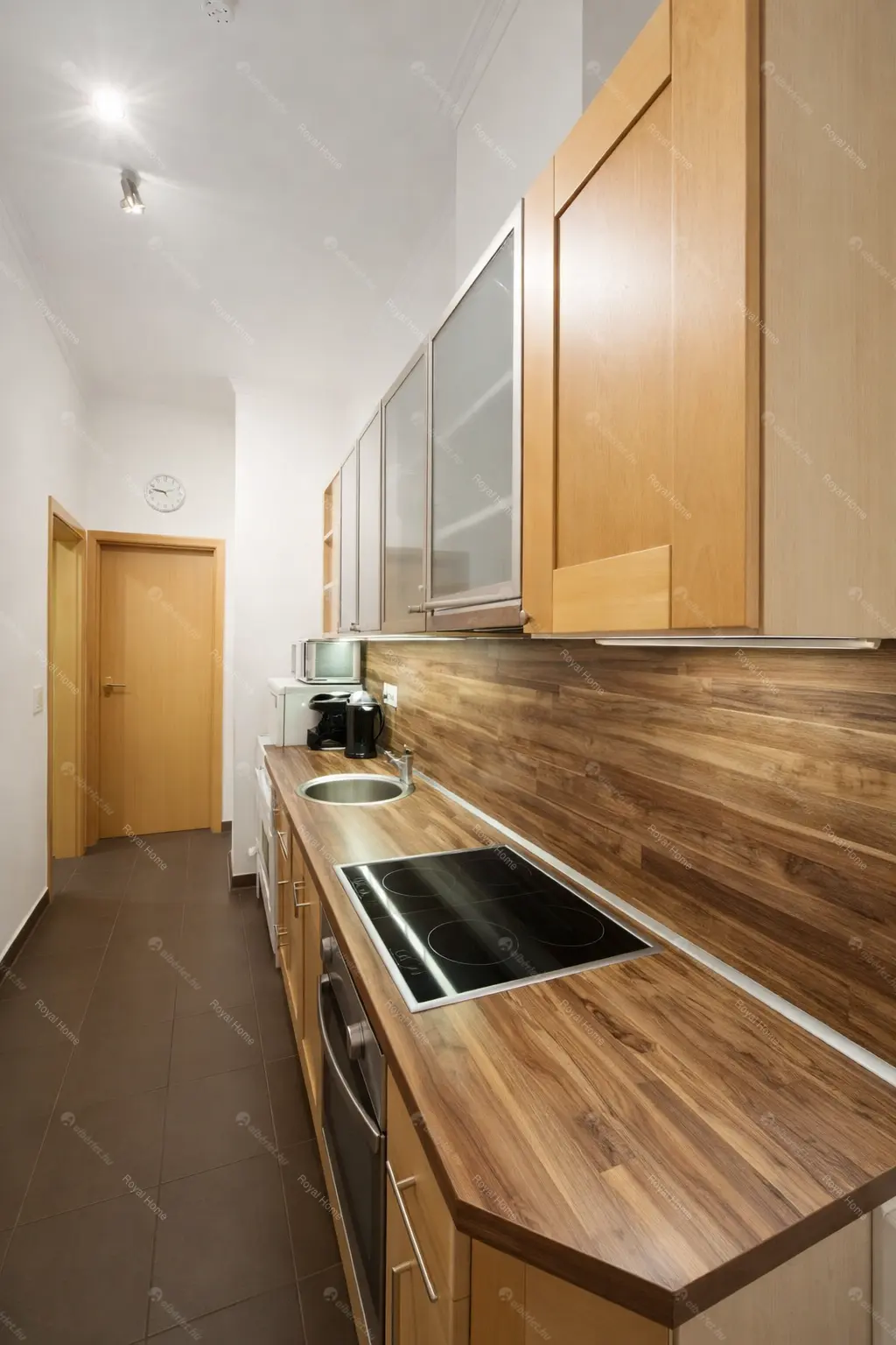 Kiadó albérlet 240000 Ft/hó áron: Budapest, I. kerület  Attila út. Mérete: 31 nm, 1 szobás | Alberlet.hu - 6656529