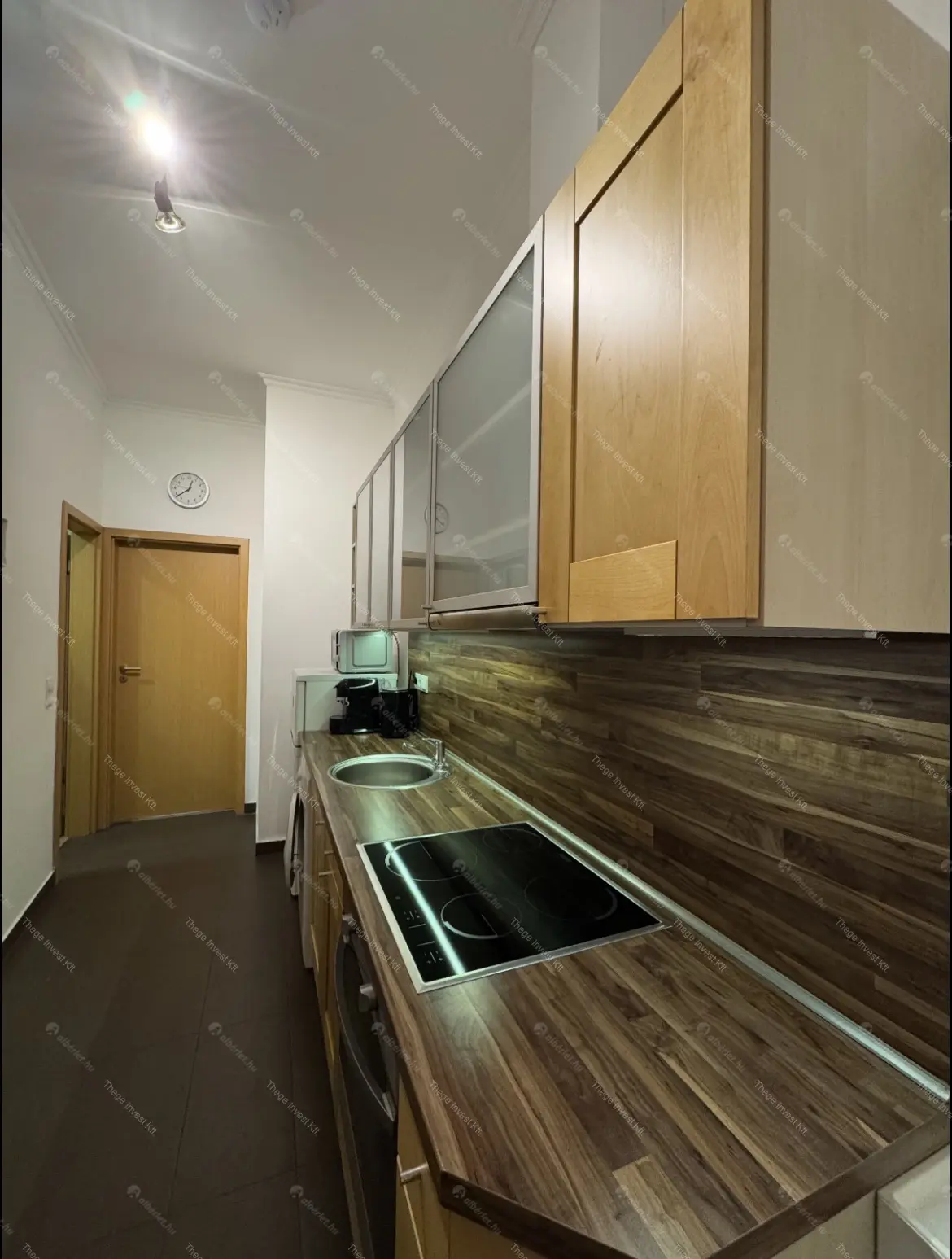 Kiadó albérlet 240000 Ft/hó áron: Budapest, I. kerület  Attila út. Mérete: 31 nm, 2 szobás | Alberlet.hu - 6666220