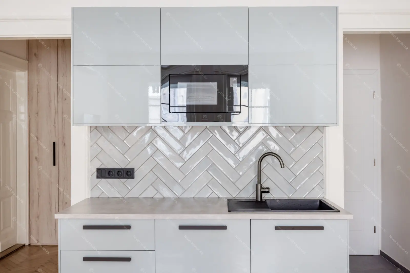 Kiadó albérlet 220000 Ft/hó áron: Budapest, I. kerület  Attila út. Mérete: 32 nm, 1 szobás | Alberlet.hu - 6657504