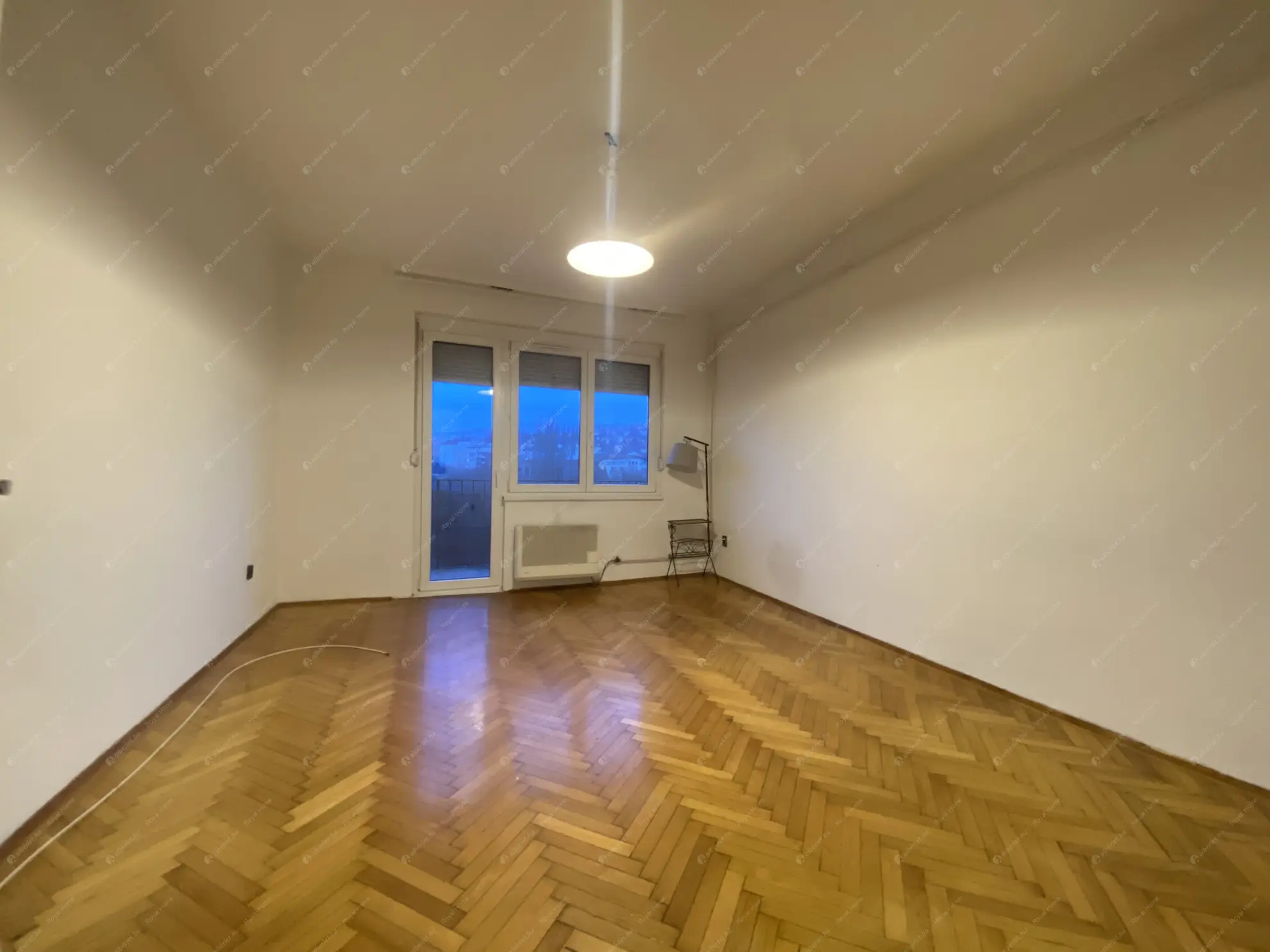 Kiadó albérlet 190000 Ft/hó áron: Budapest, I. kerület  Attila út. Mérete: 41 nm, 1 szobás | Alberlet.hu - 6607402