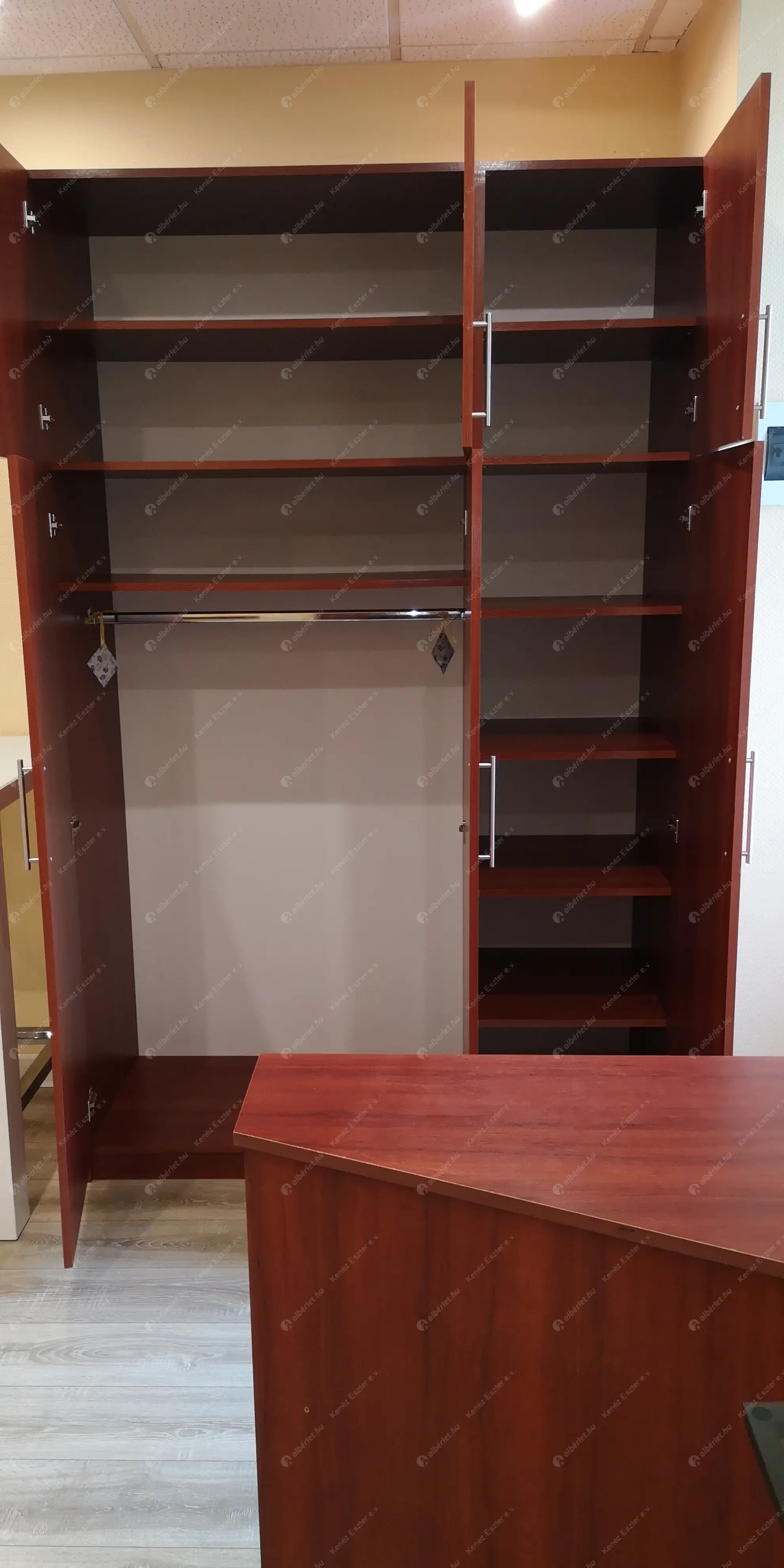 Kiadó albérlet 260000 Ft/hó áron: Budapest, I. kerület  Attila út. Mérete: 41 nm, 2 szobás | Alberlet.hu - 6581024