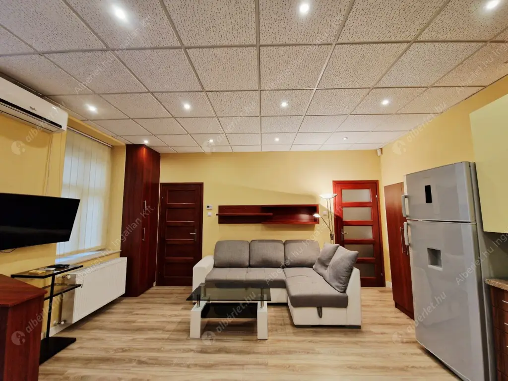 Kiadó albérlet 260000 Ft/hó áron: Budapest, I. kerület  Attila út. Mérete: 41 nm, 1 szobás | Alberlet.hu - 6596991