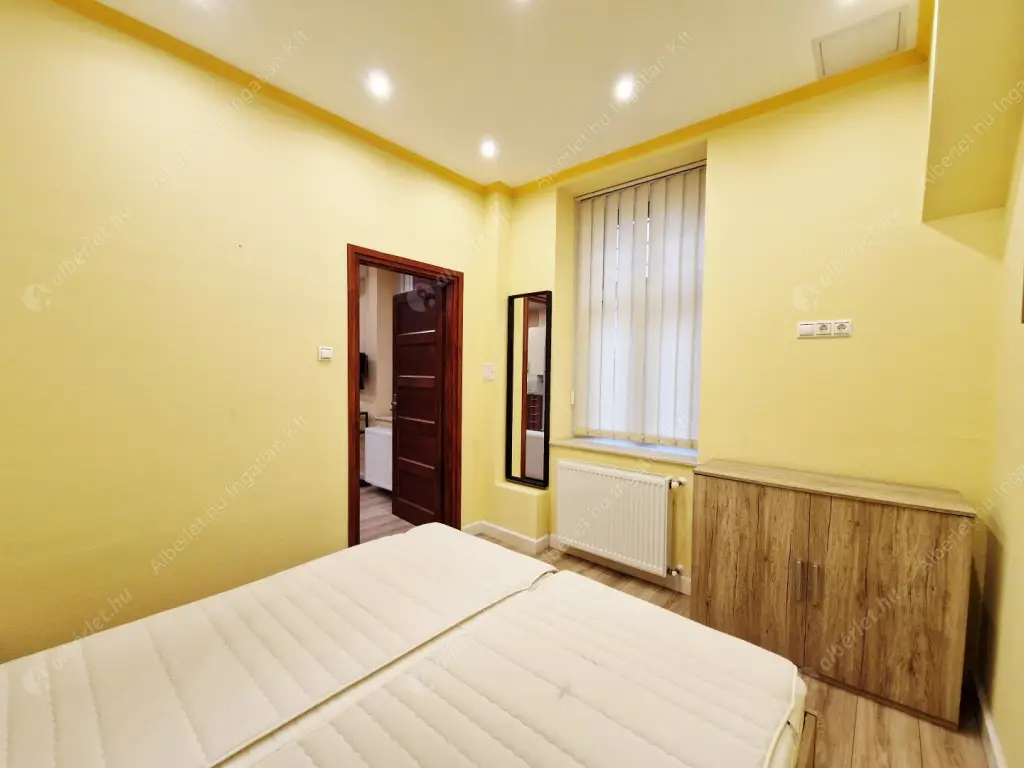 Kiadó albérlet 260000 Ft/hó áron: Budapest, I. kerület  Attila út. Mérete: 41 nm, 1 szobás | Alberlet.hu - 6596998