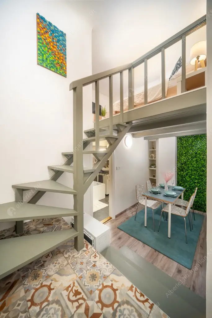 Kiadó albérlet 275000 Ft/hó áron: Budapest, I. kerület  Attila út. Mérete: 46 nm, 2 szobás | Alberlet.hu - 6631951