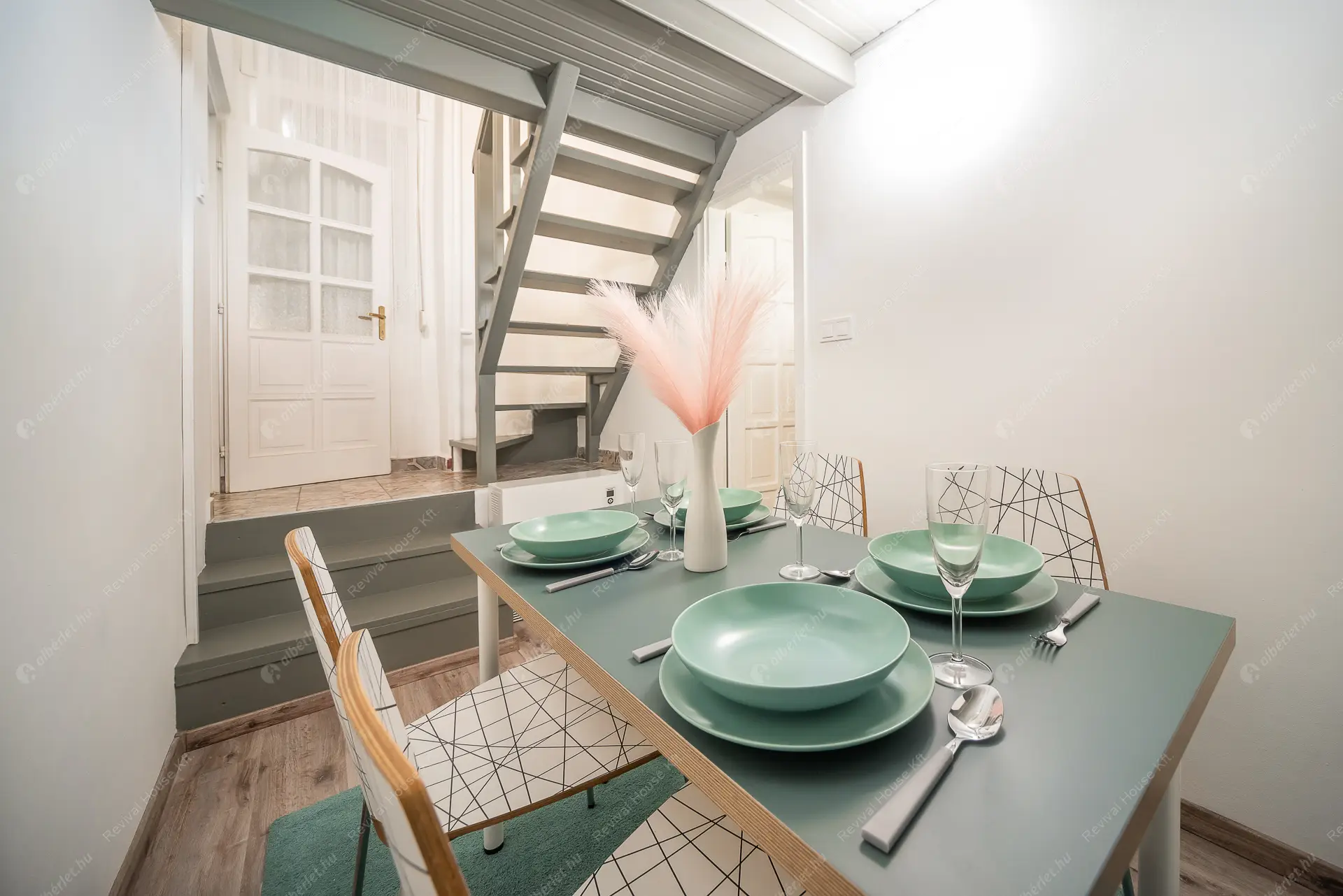 Kiadó albérlet 275000 Ft/hó áron: Budapest, I. kerület  Attila út. Mérete: 46 nm, 2 szobás | Alberlet.hu - 6635771