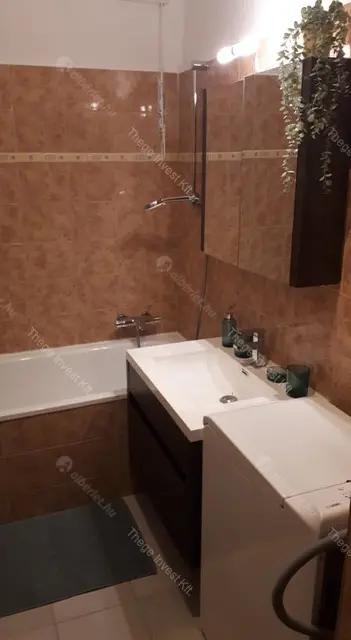 Kiadó albérlet 340000 Ft/hó áron: Budapest, I. kerület  Attila út. Mérete: 52 nm, 2 szobás | Alberlet.hu - 6657641