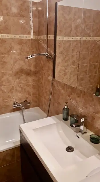 Kiadó albérlet 320000 Ft/hó áron: Budapest, I. kerület  Attila út. Mérete: 52 nm, 2 szobás | Alberlet.hu - 6676329