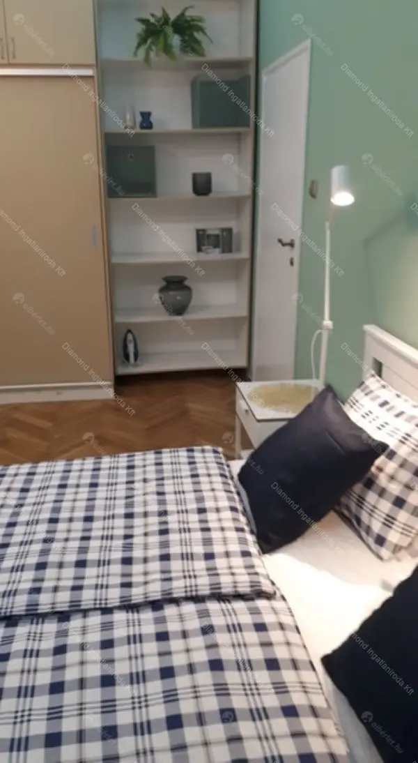 Kiadó albérlet 340000 Ft/hó áron: Budapest, I. kerület  Attila út. Mérete: 52 nm, 2 szobás | Alberlet.hu - 6659382