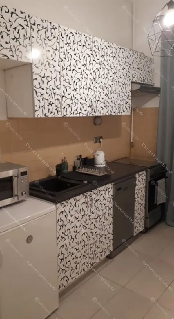 Kiadó albérlet 340000 Ft/hó áron: Budapest, I. kerület  Attila út. Mérete: 52 nm, 2 szobás | Alberlet.hu - 6659395