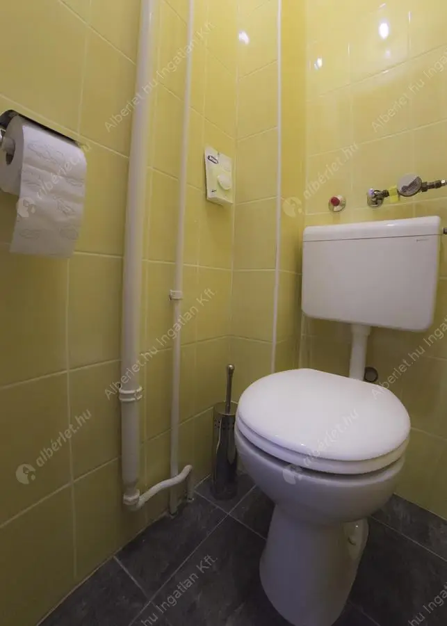 Kiadó albérlet 280000 Ft/hó áron: Budapest, I. kerület  Attila út. Mérete: 64 nm, 2 szobás | Alberlet.hu - 6111787
