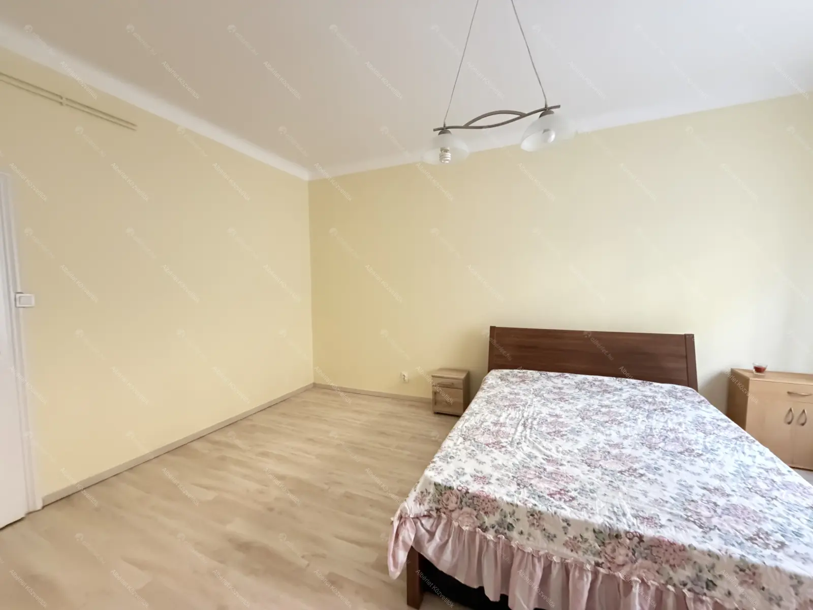 Kiadó albérlet 270000 Ft/hó áron: Budapest, I. kerület  Attila út. Mérete: 72 nm, 2 szobás | Alberlet.hu - 6702730