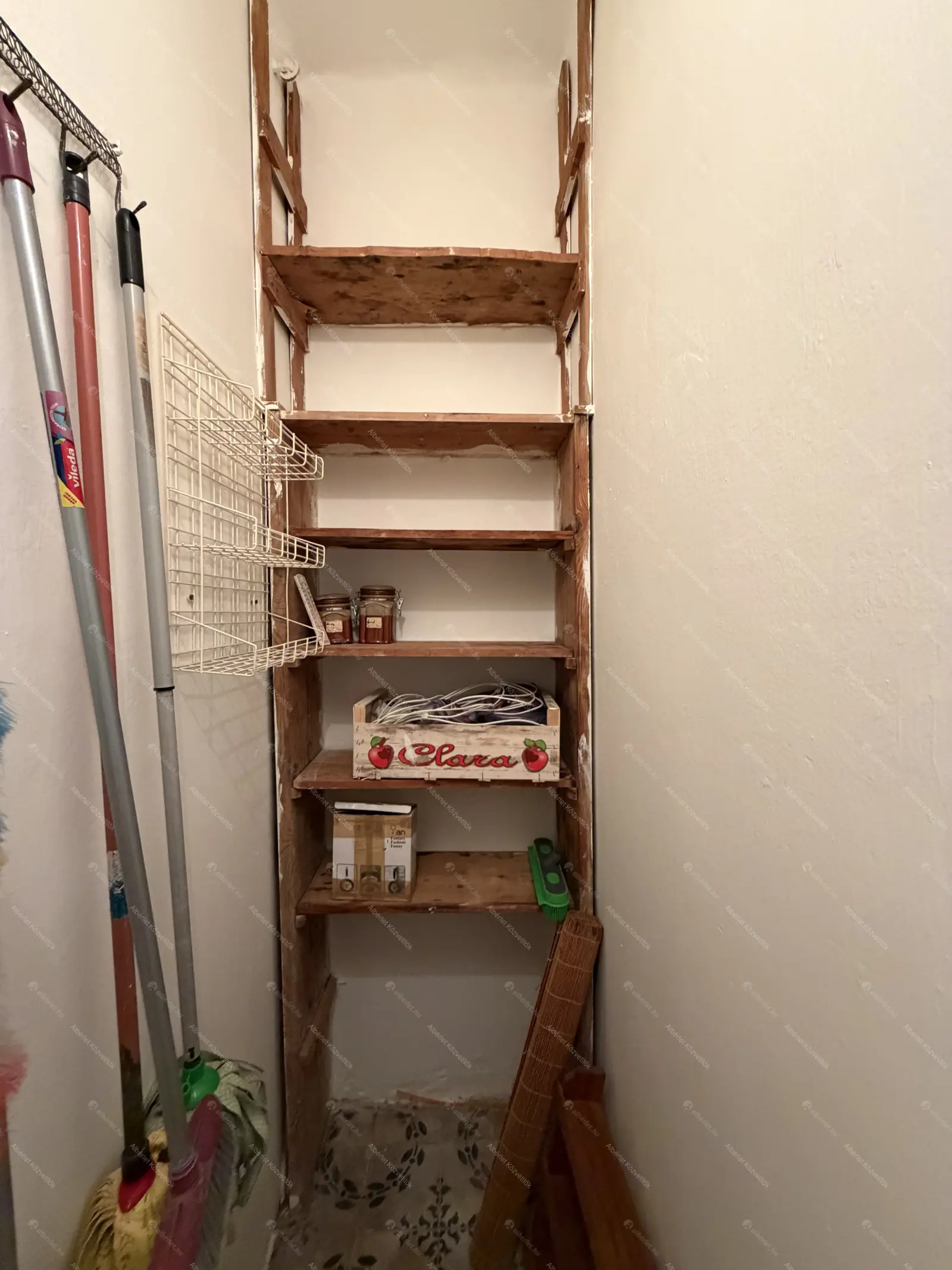 Kiadó albérlet 270000 Ft/hó áron: Budapest, I. kerület  Attila út. Mérete: 72 nm, 2 szobás | Alberlet.hu - 6702734