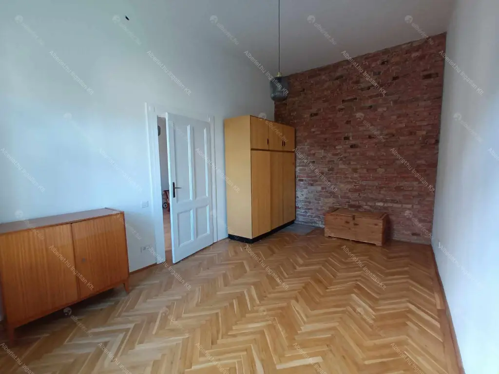 Kiadó albérlet 355000 Ft/hó áron: Budapest, I. kerület  Attila út. Mérete: 72 nm, 3 szobás | Alberlet.hu - 6109646