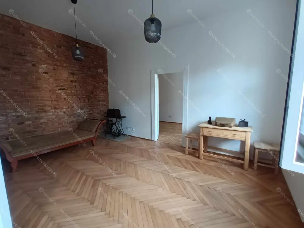 Kiadó albérlet 355000 Ft/hó áron: Budapest, I. kerület  Attila út. Mérete: 72 nm, 3 szobás | Alberlet.hu - 6109647