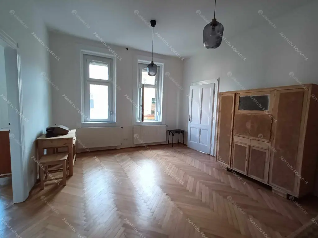 Kiadó albérlet 355000 Ft/hó áron: Budapest, I. kerület  Attila út. Mérete: 72 nm, 3 szobás | Alberlet.hu - 6109649