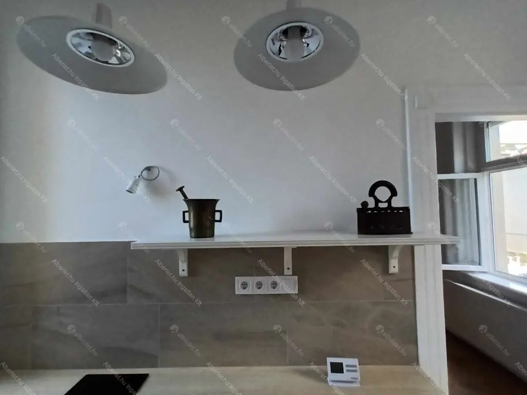 Kiadó albérlet 355000 Ft/hó áron: Budapest, I. kerület  Attila út. Mérete: 72 nm, 3 szobás | Alberlet.hu - 6109657