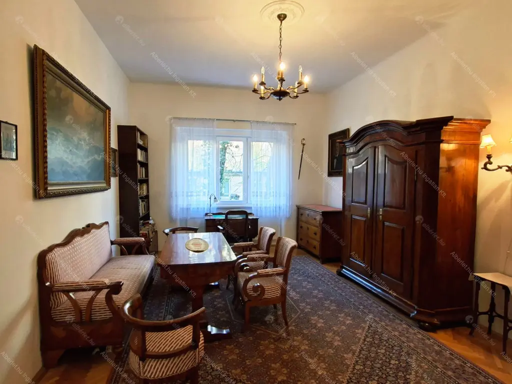 Kiadó albérlet 350000 Ft/hó áron: Budapest, I. kerület  Attila út. Mérete: 75 nm, 2 szobás | Alberlet.hu - 6692394