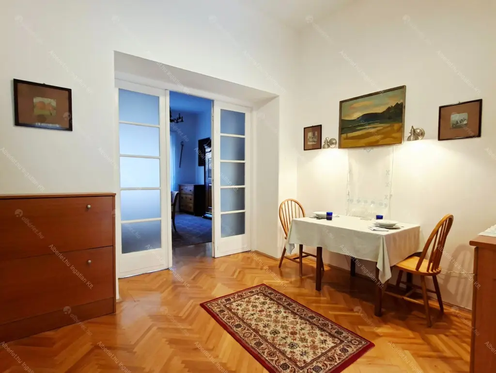 Kiadó albérlet 350000 Ft/hó áron: Budapest, I. kerület  Attila út. Mérete: 75 nm, 2 szobás | Alberlet.hu - 6692401