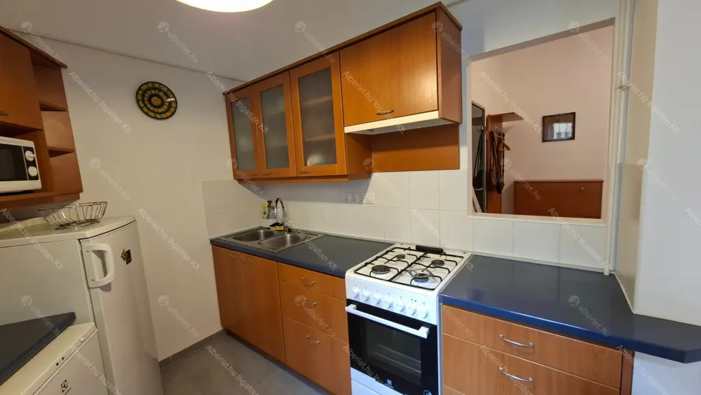 Kiadó albérlet 350000 Ft/hó áron: Budapest, I. kerület  Attila út. Mérete: 75 nm, 2 szobás | Alberlet.hu - 6692405