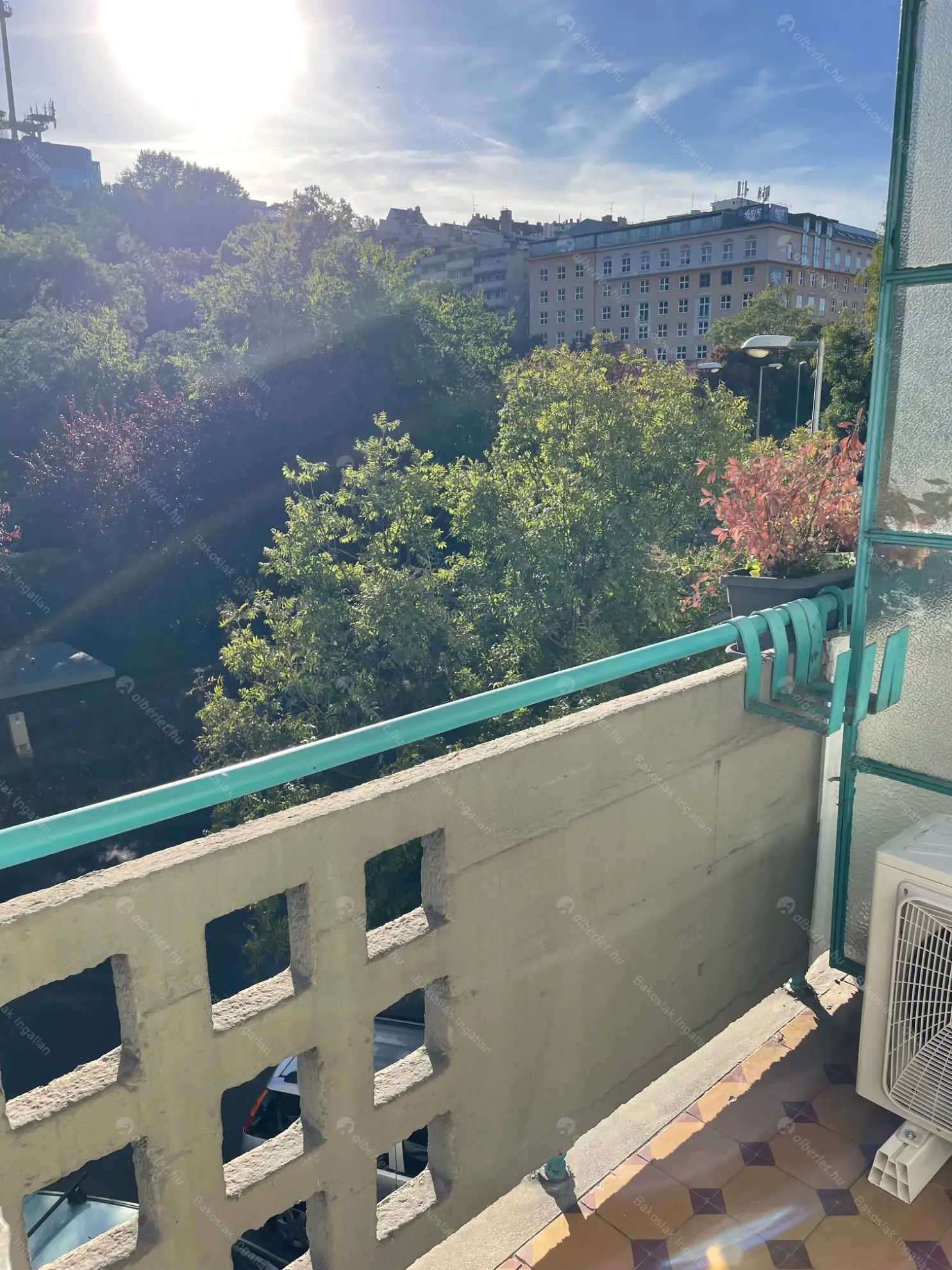 Kiadó albérlet 300000 Ft/hó áron: Budapest, I. kerület  Attila út. Mérete: 76 nm, 2 szobás | Alberlet.hu - 6544510